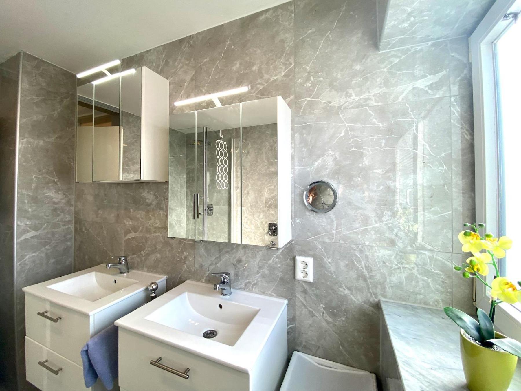 Ferienwohnung Riva - Wohlfuehloase In Ruhiger Lage Lindau  Extérieur photo